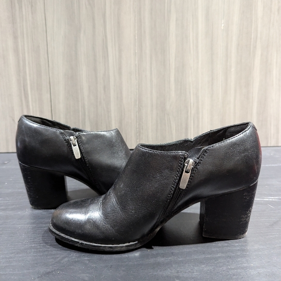 Clarks Black Ankle Boots - Picture 3 of 7